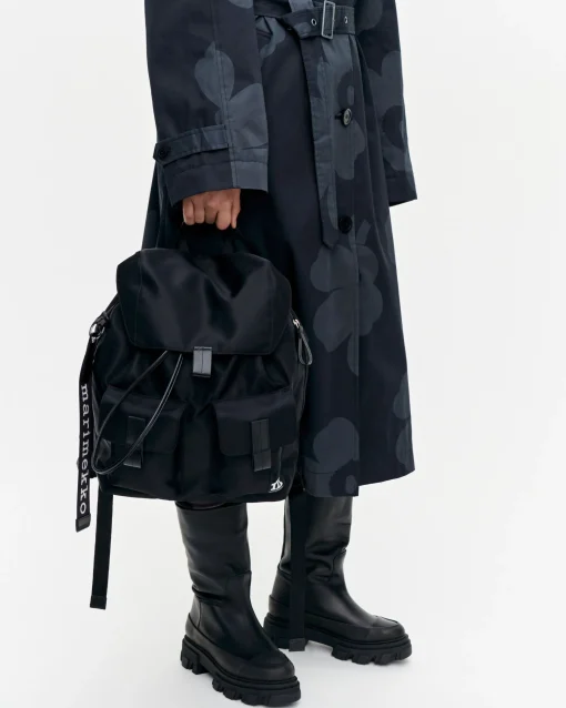 Everything Backpack L Solid