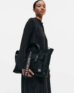 Everything Messenger Solid