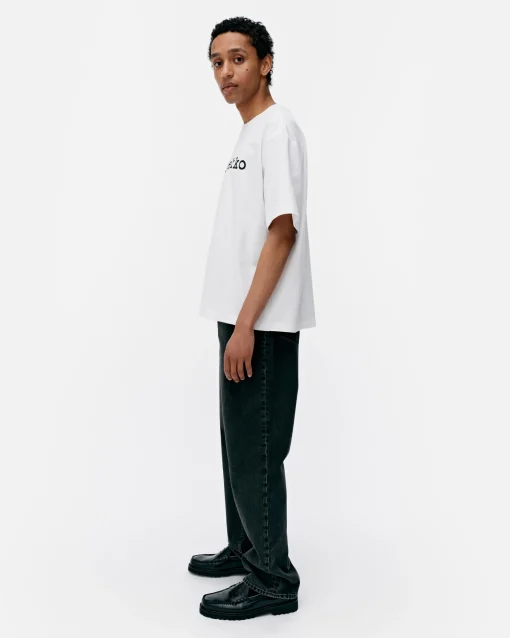 Veisto Logo Placement